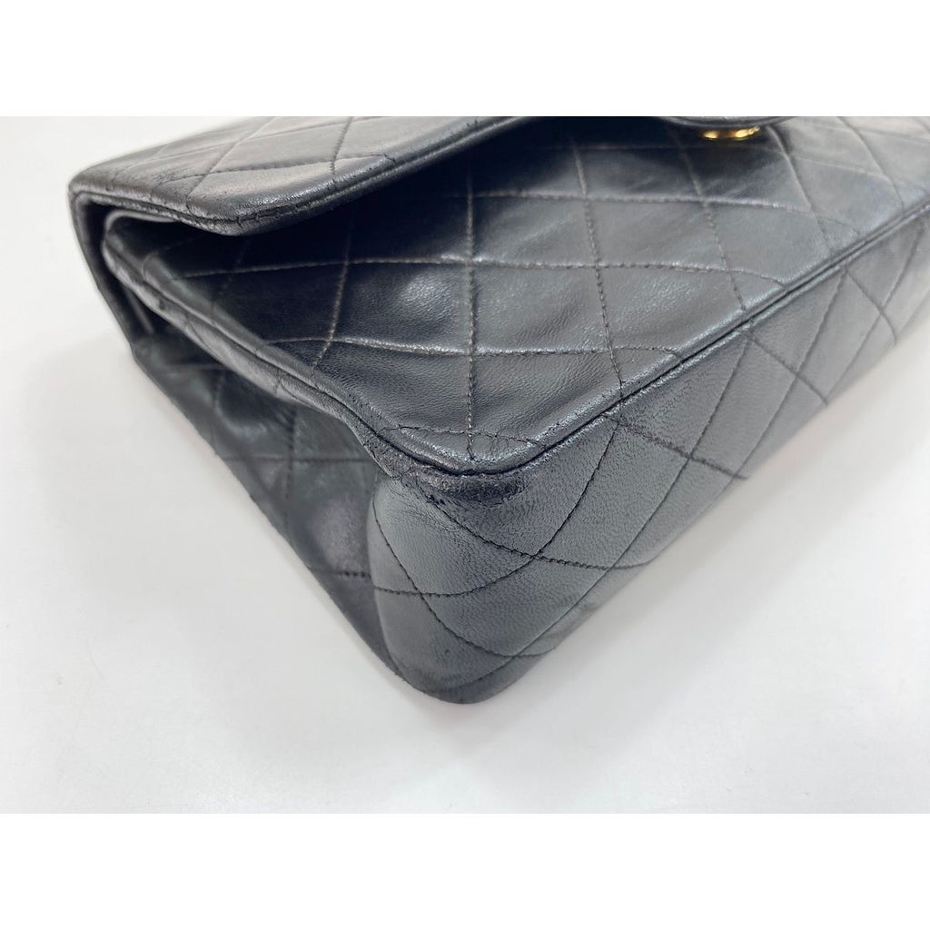 Chanel Shoulder Bag Quilted 25 — view 7