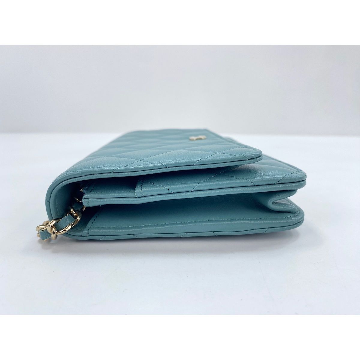 Chanel Shoulder Bag Quilted — view 5