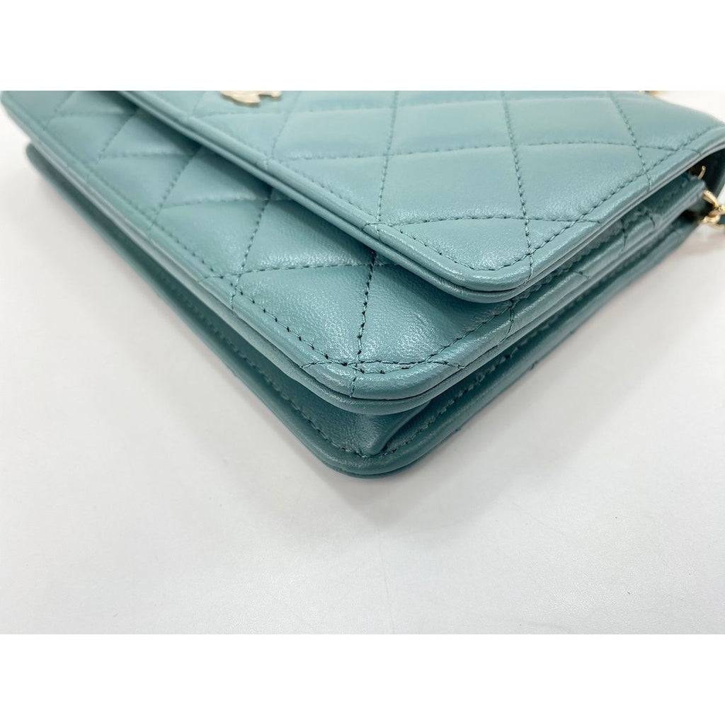 Chanel Shoulder Bag Quilted — view 8