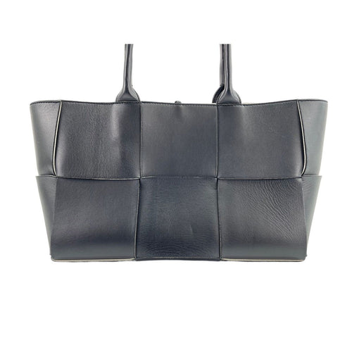 Bottega Veneta Handbag Arco — view 2