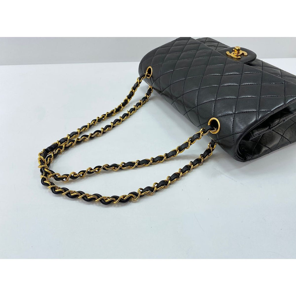 Chanel Shoulder Bag Quilted 25 — view 8