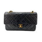 Chanel Shoulder Bag Quilted 23
