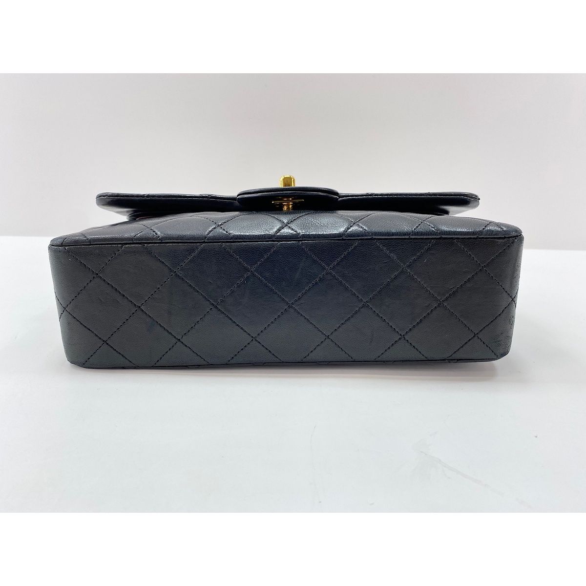 Chanel Shoulder Bag Quilted 23 — view 6