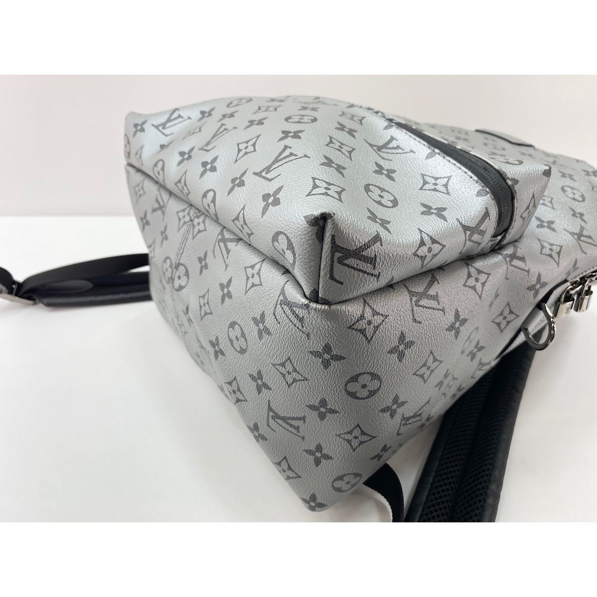 Louis Vuitton Backpack Apollo — view 8
