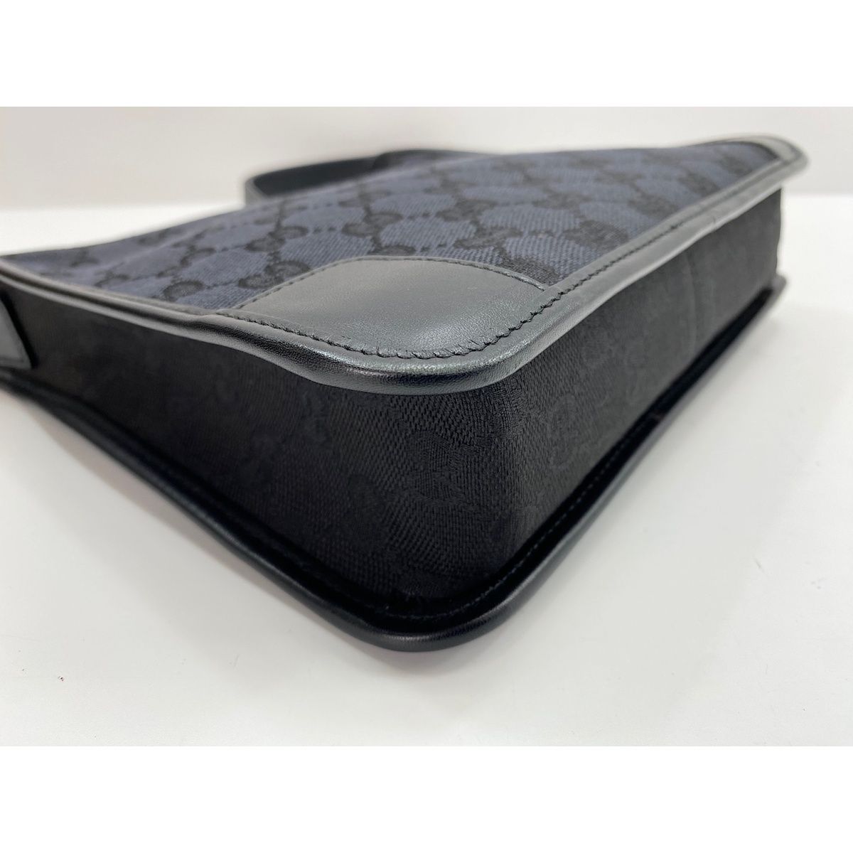 Gucci Shoulder Bag Black — view 8
