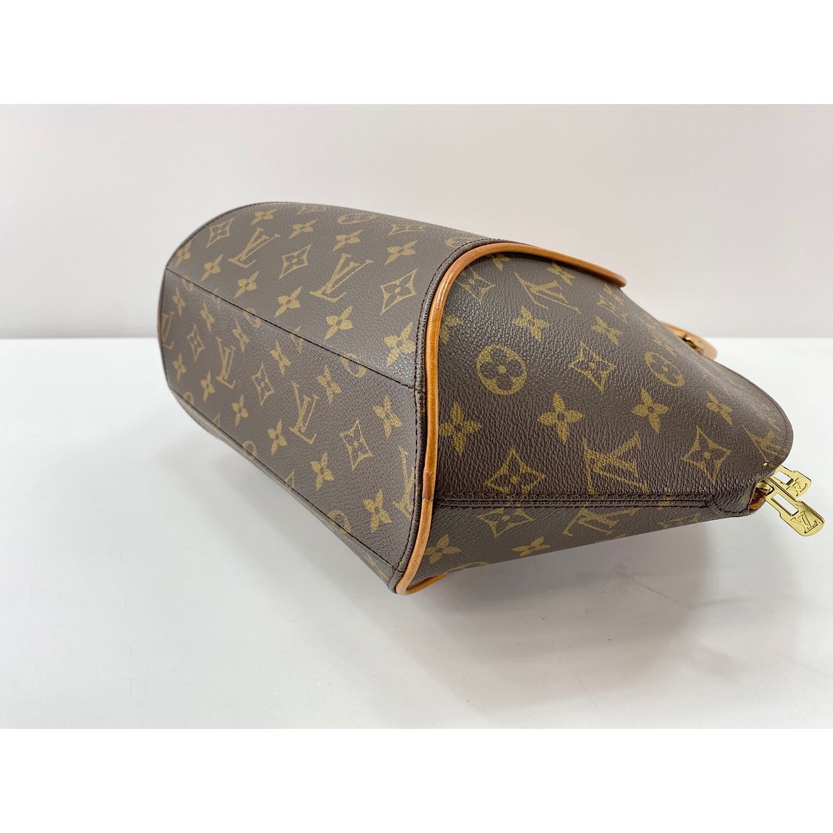 Louis Vuitton Handbag Ellipse MM — view 8