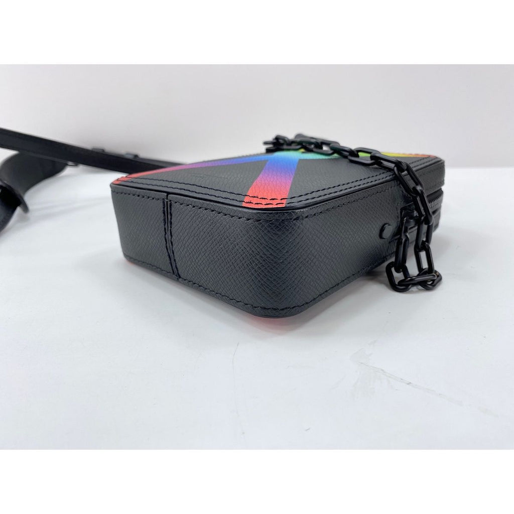 Louis Vuitton Shoulder Bag Danube Messenger — view 7
