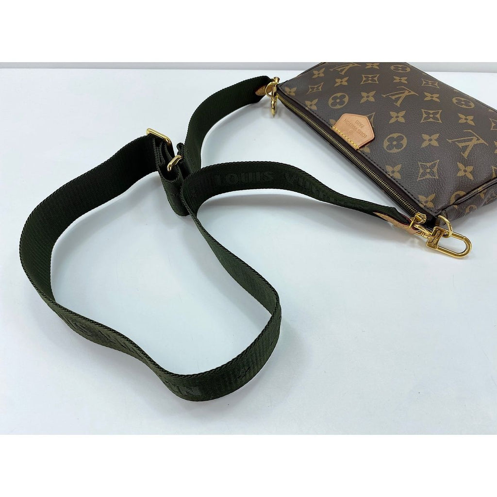 Louis Vuitton Shoulder Bag Multy Pochette Accessoire — view 8