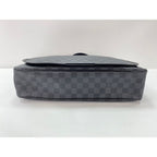 Louis Vuitton Shoulder Bag Daniel MM — view 5