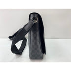 Louis Vuitton Shoulder Bag Daniel MM — view 4