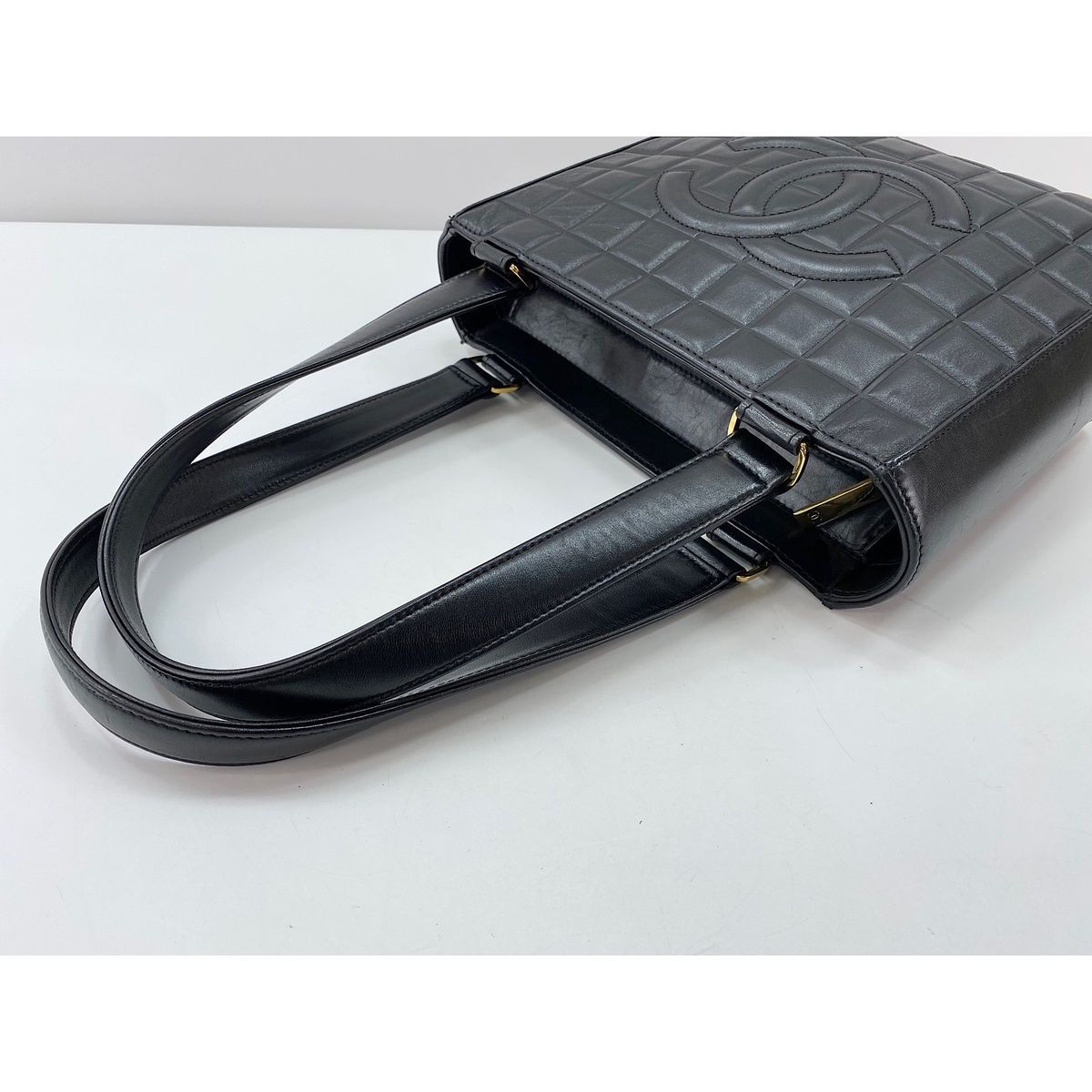 Chanel Tote Choco — view 8