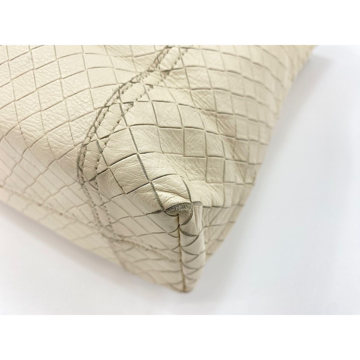 Bottega Veneta Handbag White — view 8