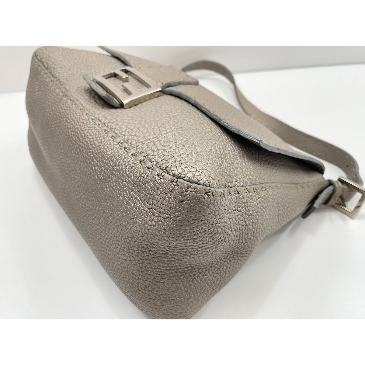 Fendi Handbag Mamma Bucket — view 7