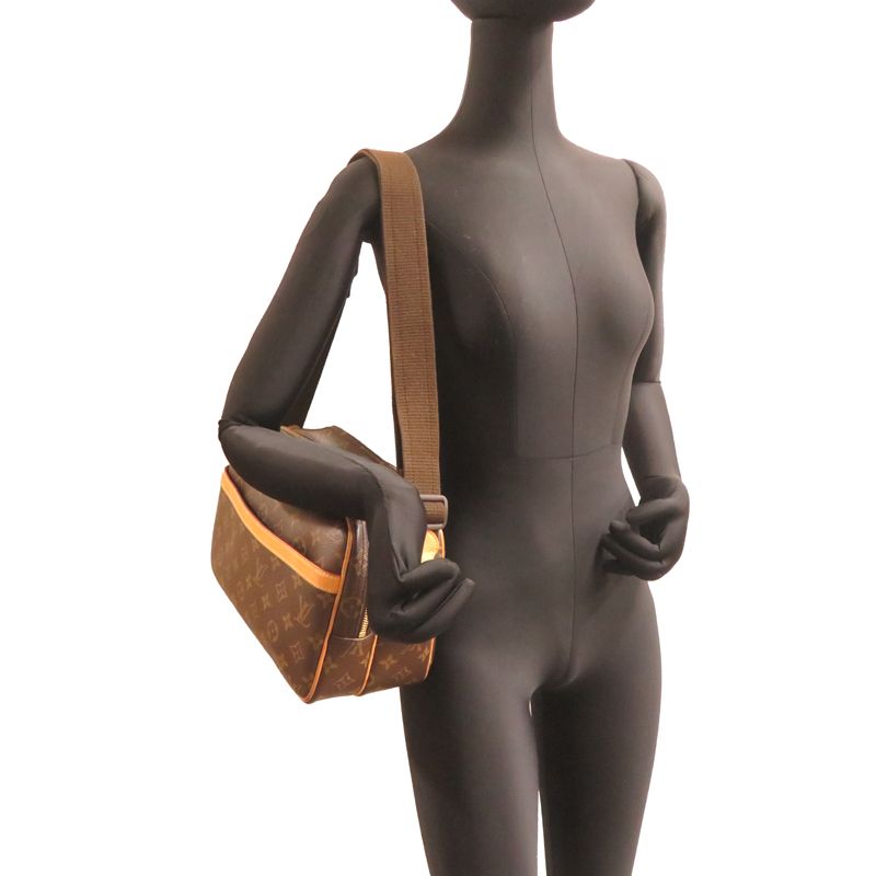 Louis Vuitton Shoulder — view 9
