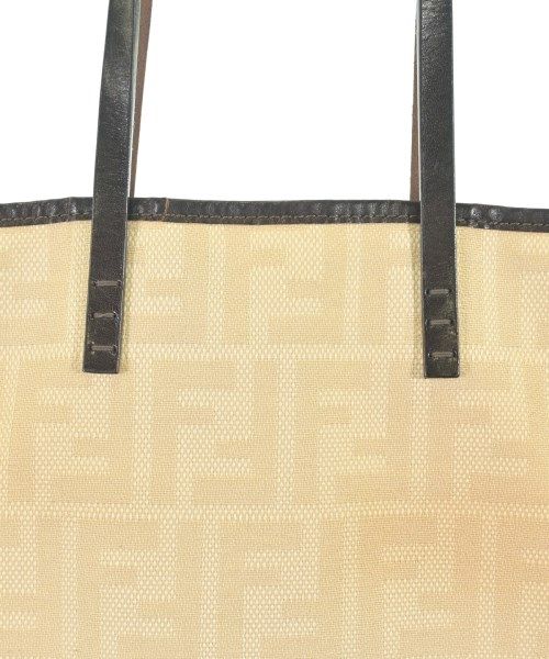 Fendi Shoulder Bag Beige — view 5