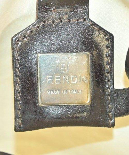 Fendi Shoulder Bag Beige — view 4
