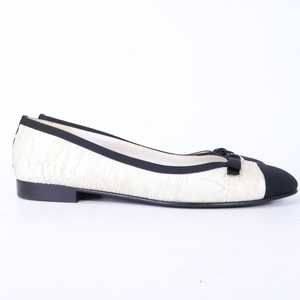 Chanel CC Logo Ribbon Ballet Shoes 39c — view 4