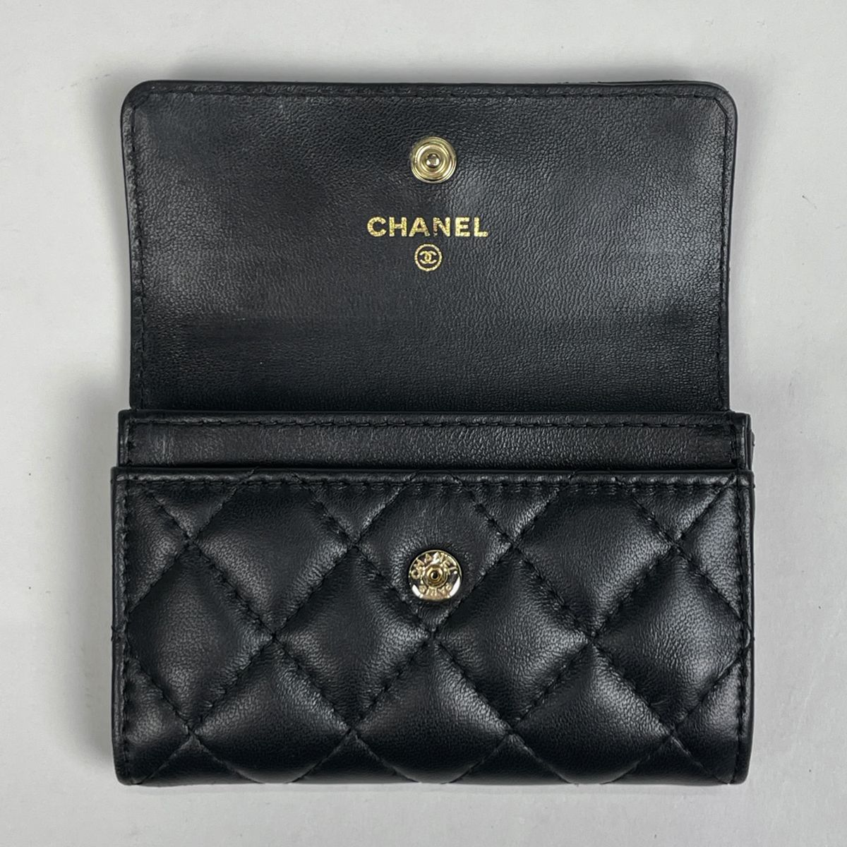 Chanel CC Logo Coin Case Quilted Lambskin Black — view 6