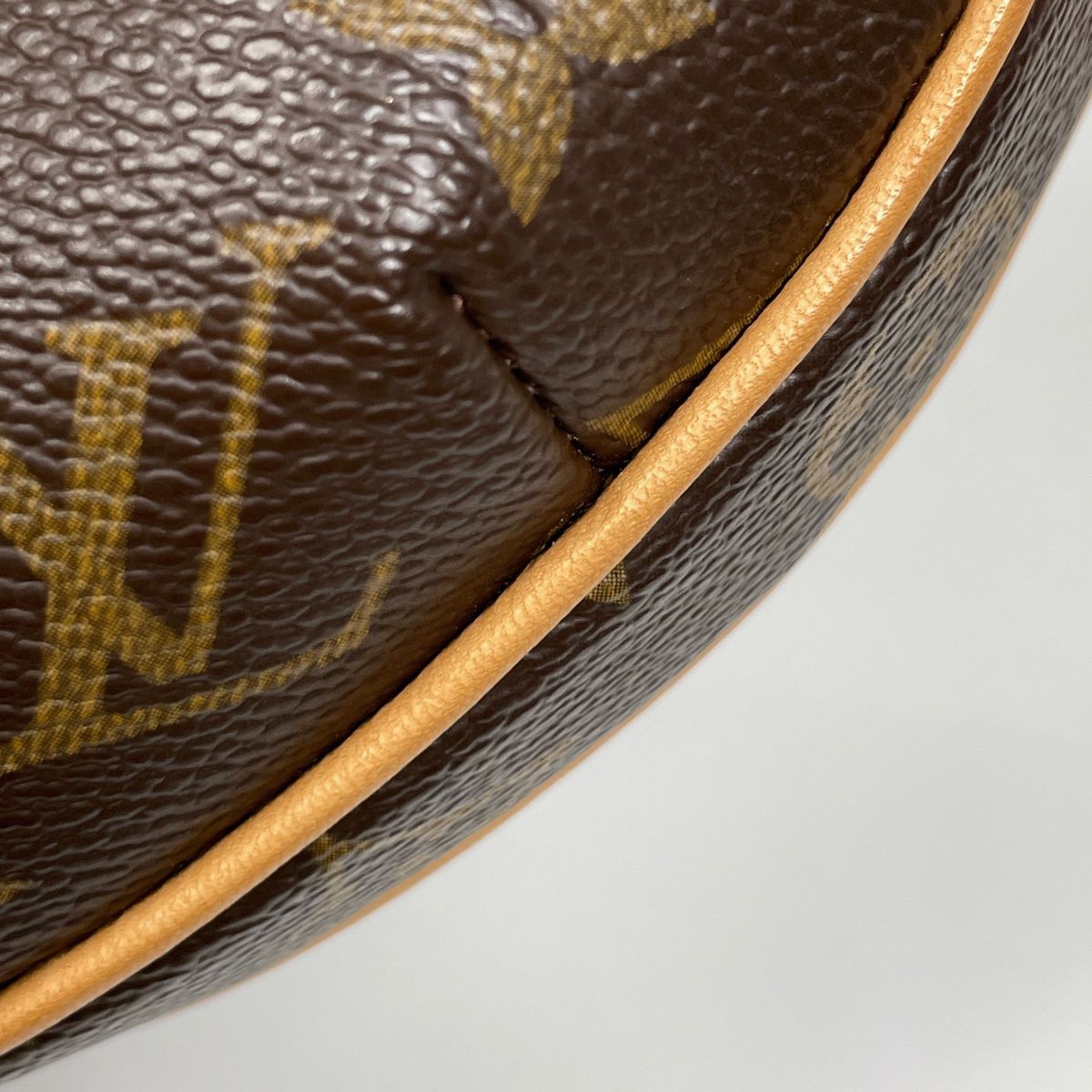Louis Vuitton Pochette Croissant Shoulder Bag Monogram Brown — view 3
