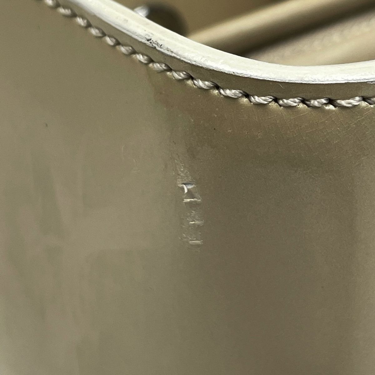 Dior Maris Pearl Handbag 2-Way Enamel Patent Leather Beige — view 4