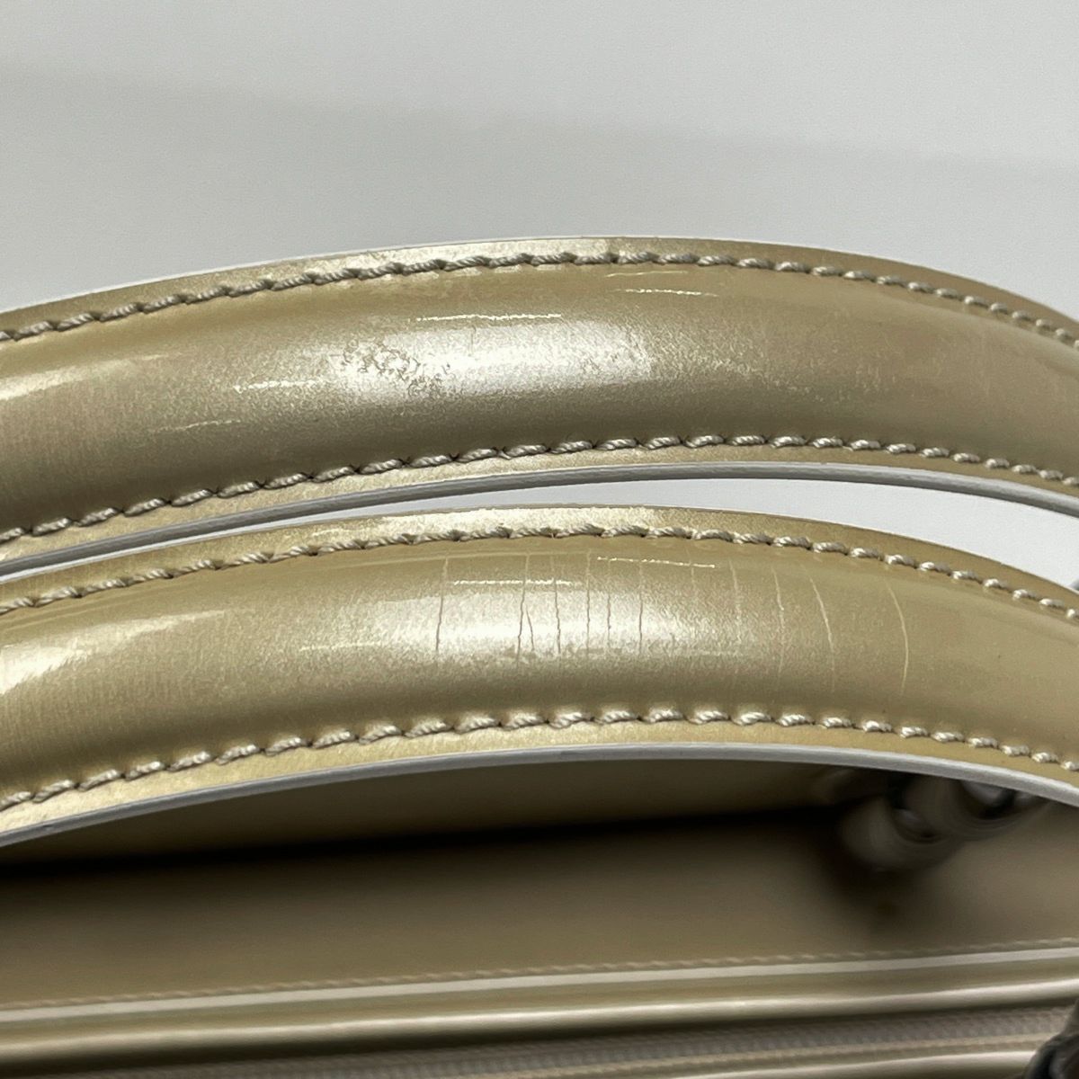 Dior Maris Pearl Handbag 2-Way Enamel Patent Leather Beige — view 6
