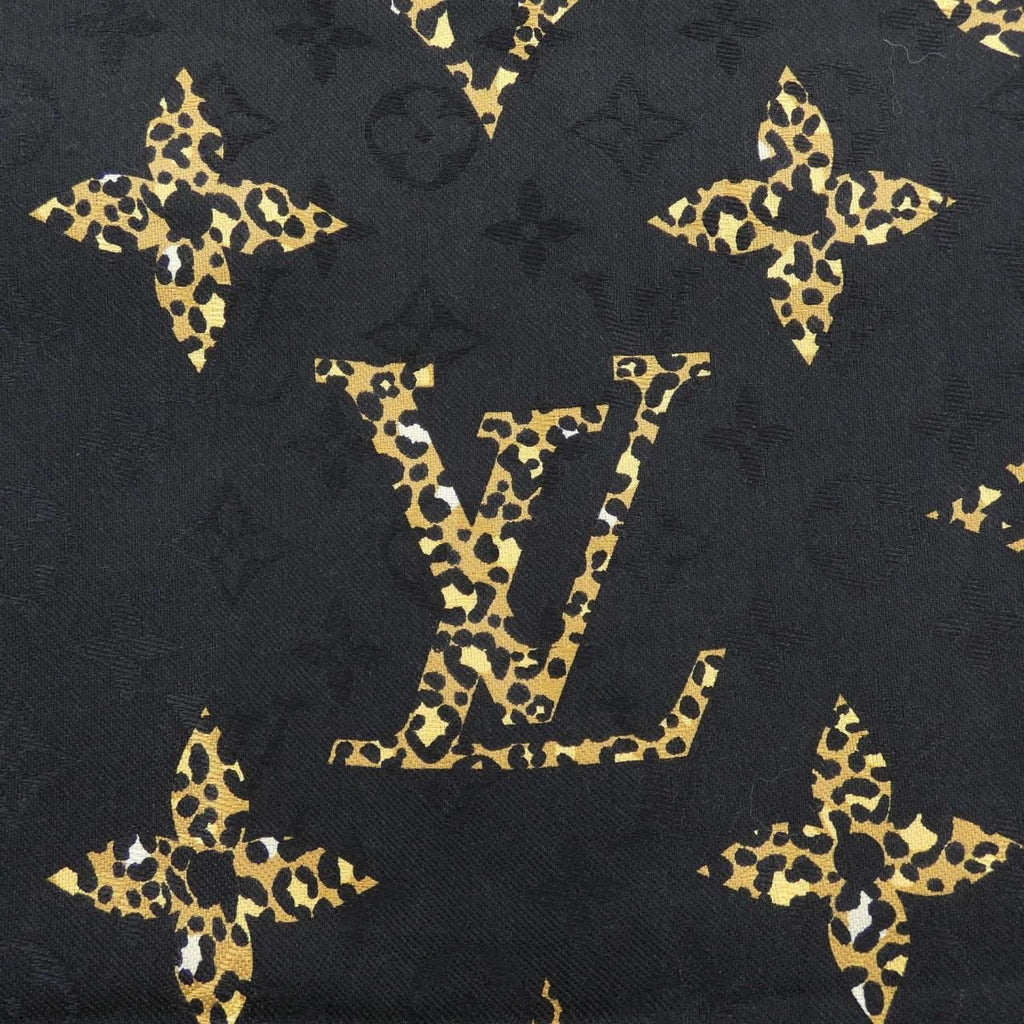 Louis Vuitton Shawl Monogram Giant Jungle Scarf — view 4