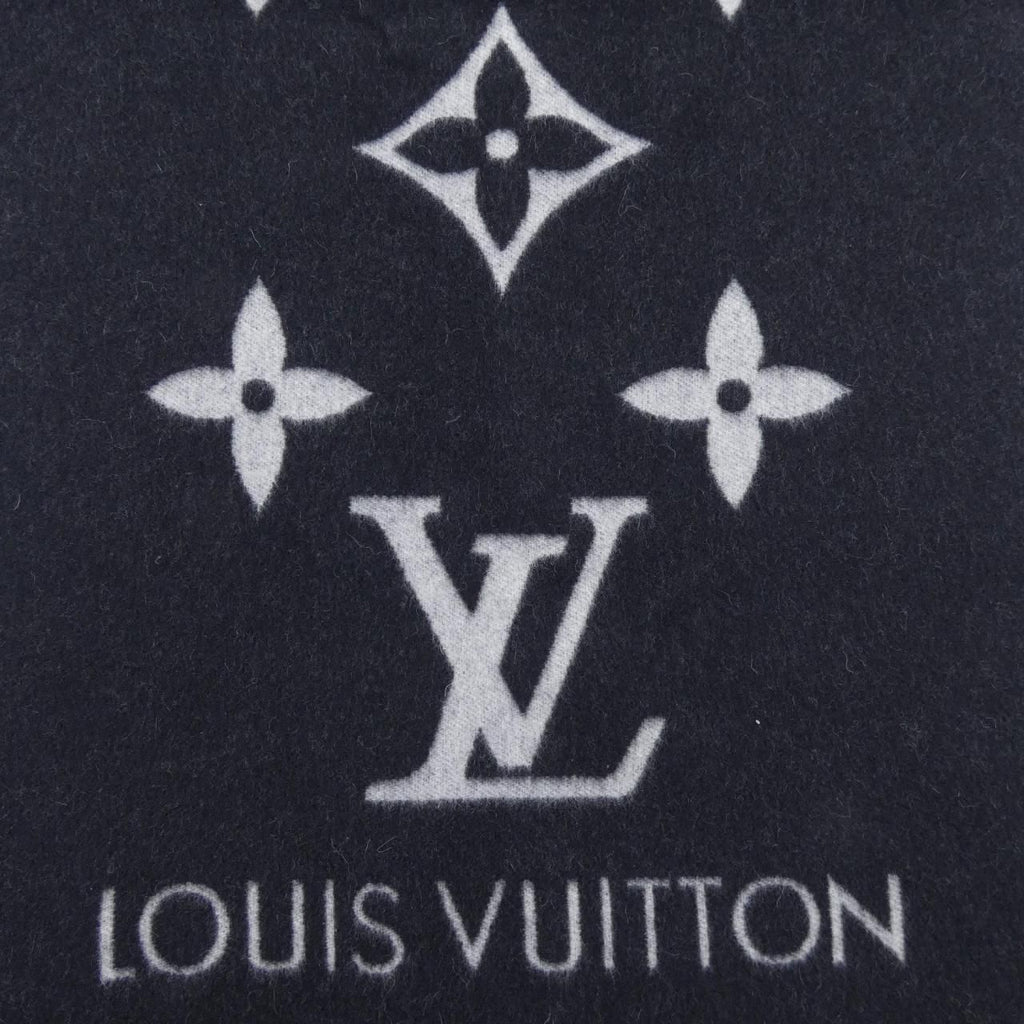 Louis Vuitton Reykjavik Scarf — view 4