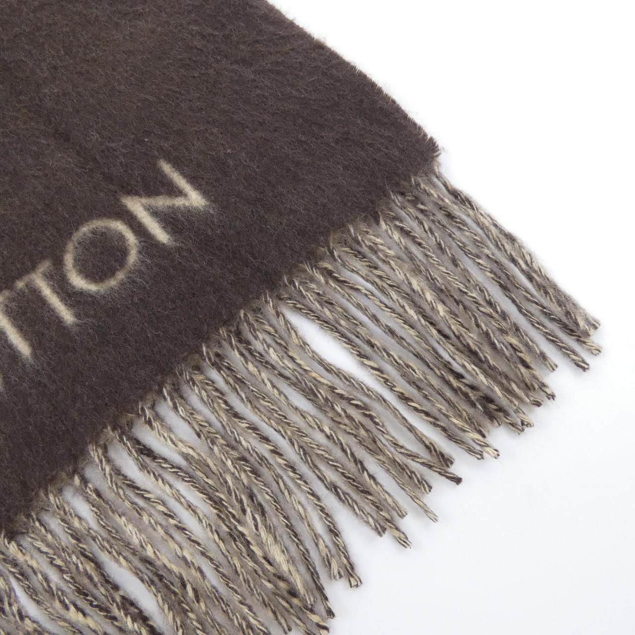 Louis Vuitton Scarf Beige — view 2