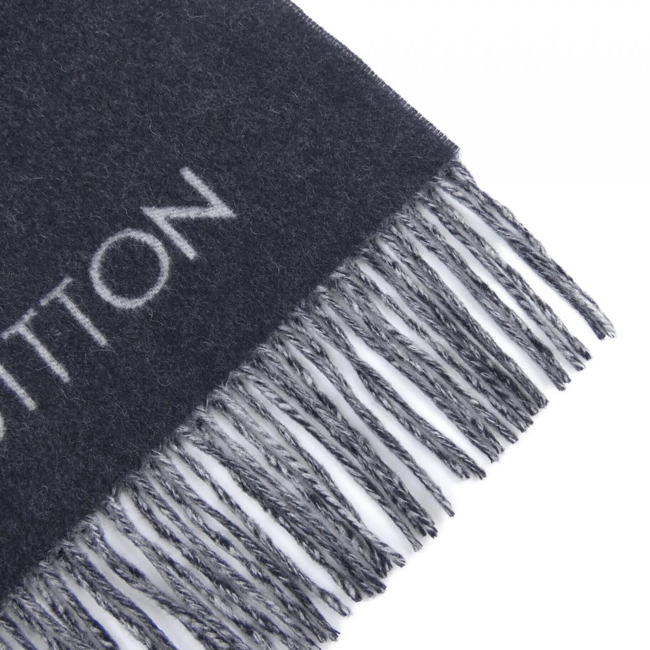 Louis Vuitton Reykjavik Scarf — view 2