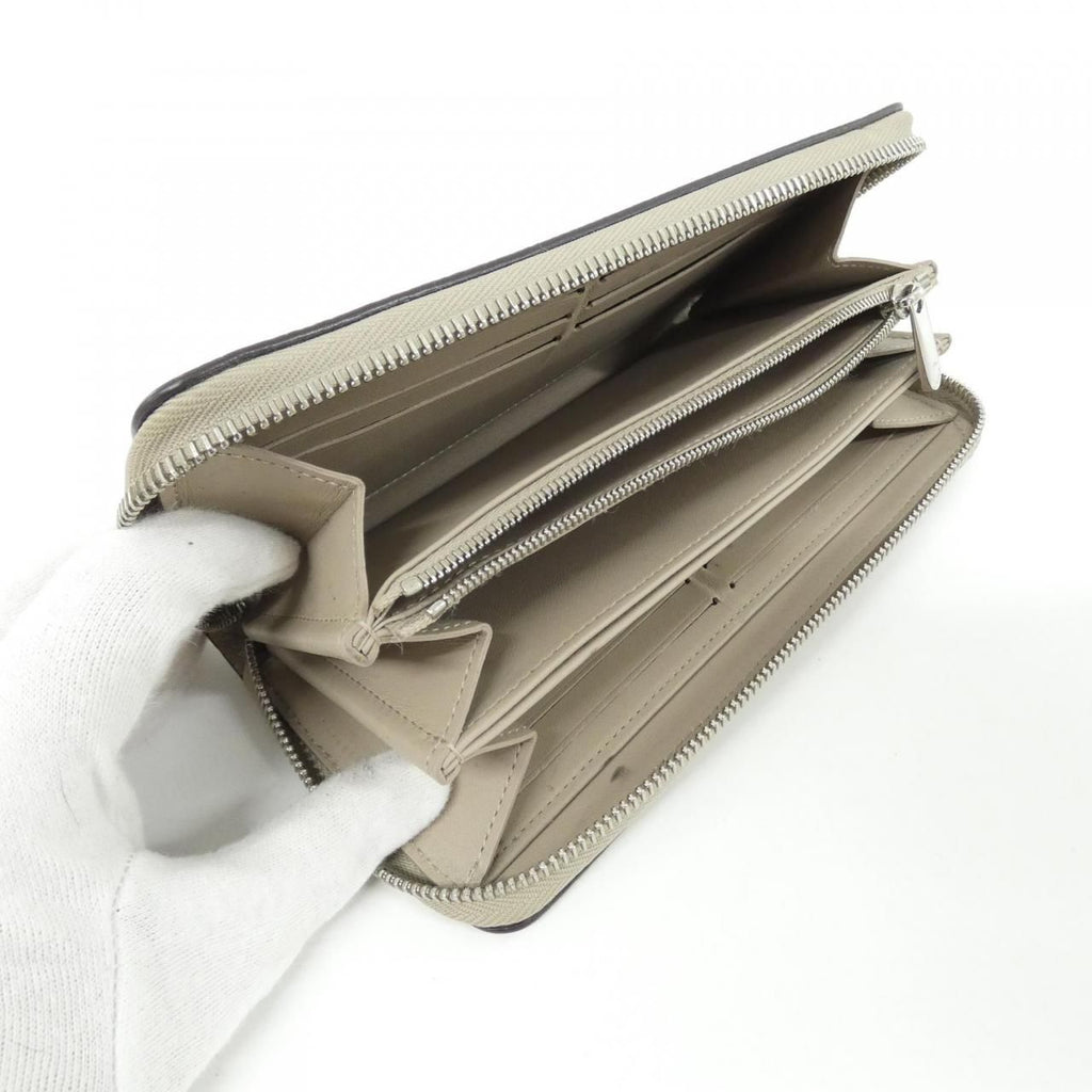 Louis Vuitton Mahina Zippy Wallet — view 5
