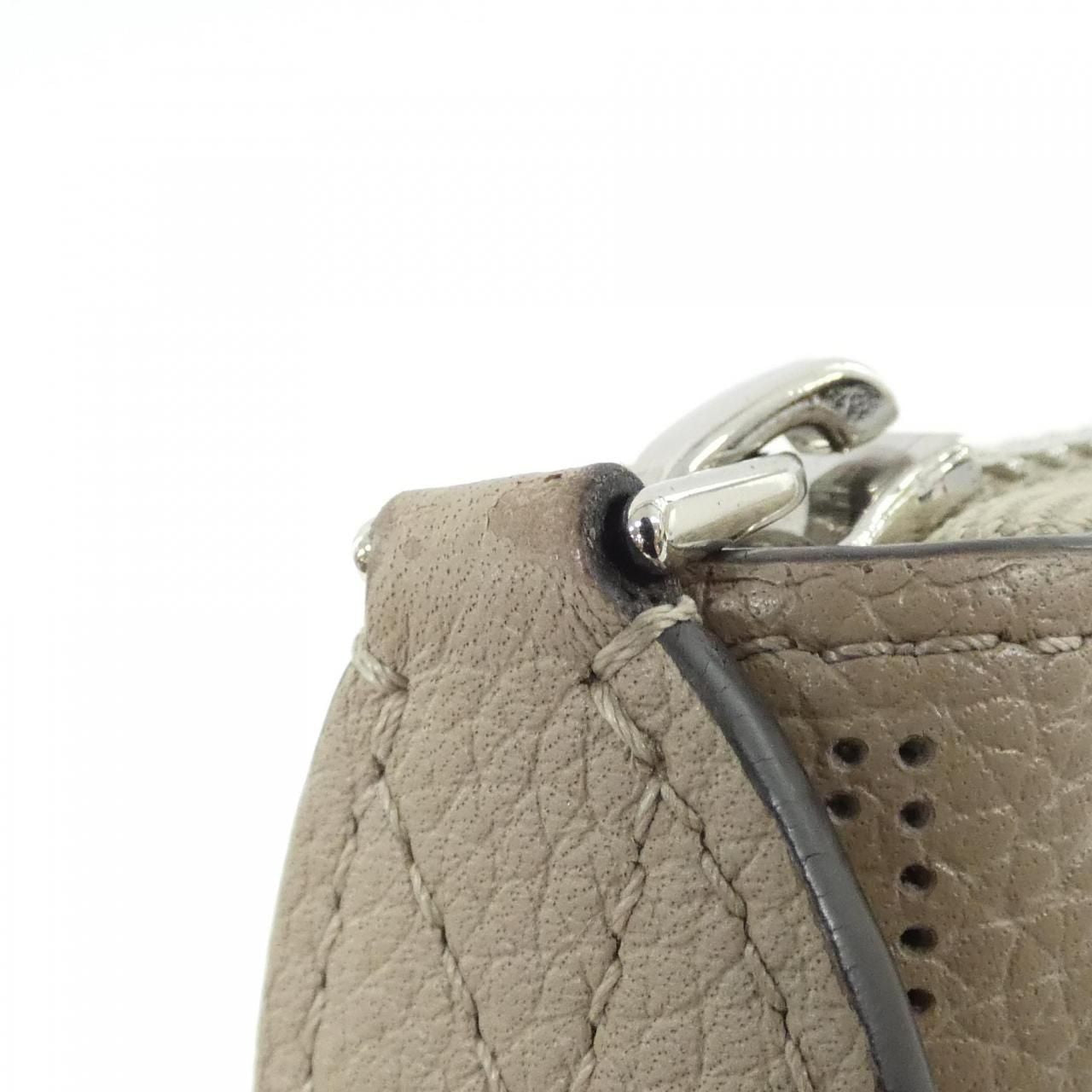 Louis Vuitton Mahina Zippy Wallet — view 3