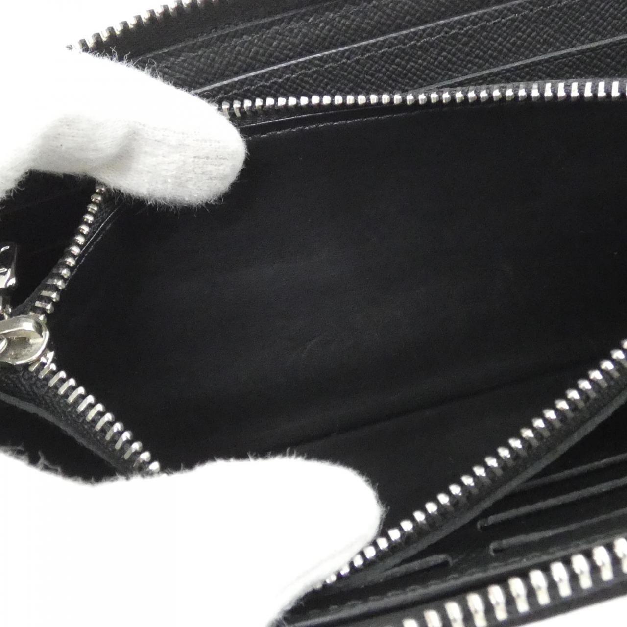 Louis Vuitton Taiga Zippy Wallet Horizontal — view 9
