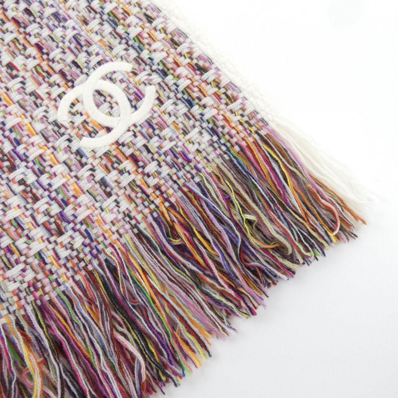 Chanel Scarf White — view 2