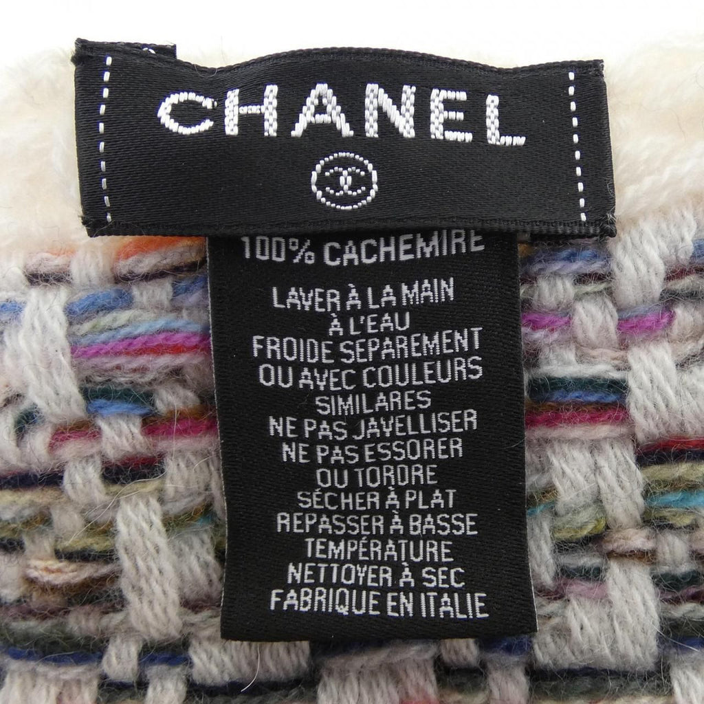 Chanel Scarf White — view 3