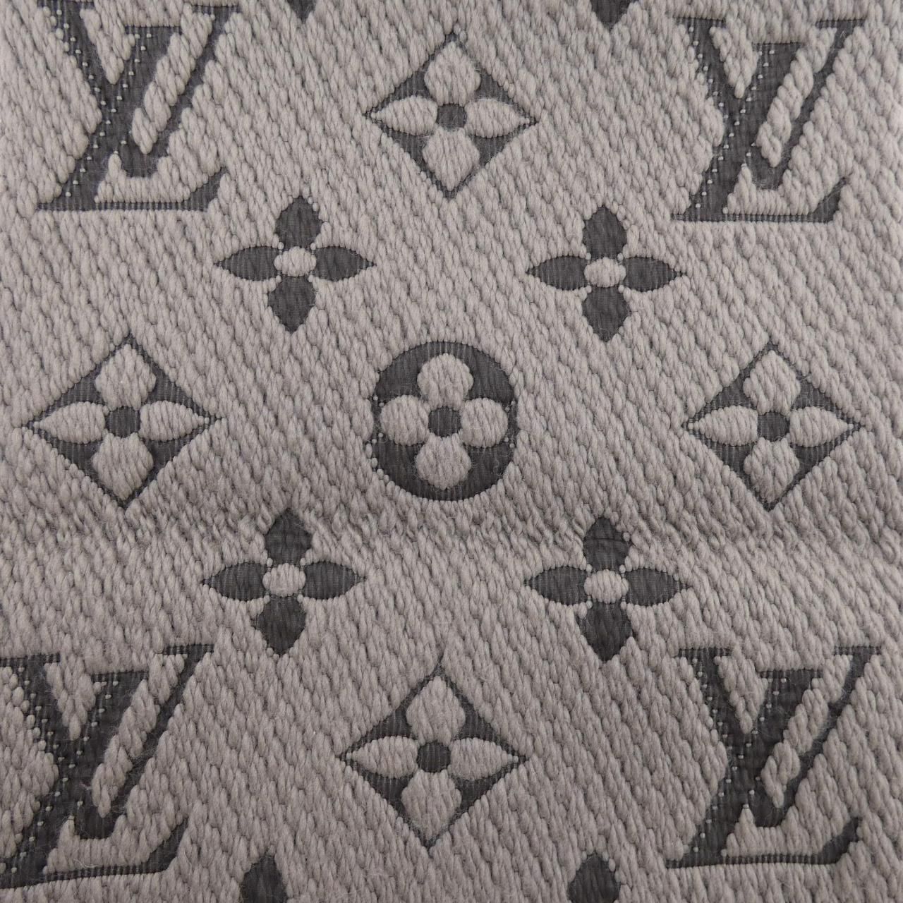 Louis Vuitton Echarpe Logo Mania Scarf — view 4