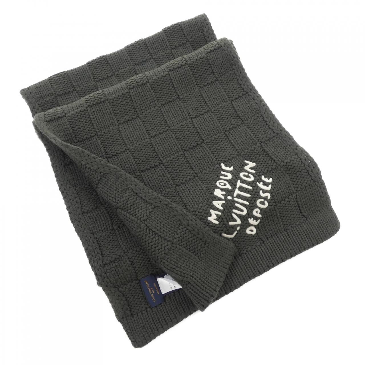 Louis Vuitton Damier Snug Scarf