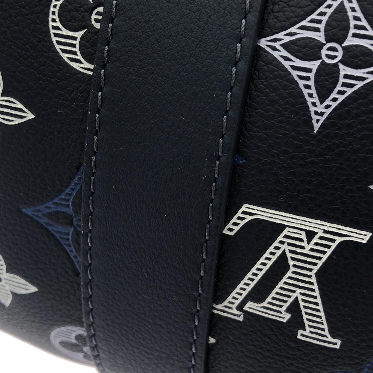 Louis Vuitton Monogram Shadow City Keepall Boston — view 4
