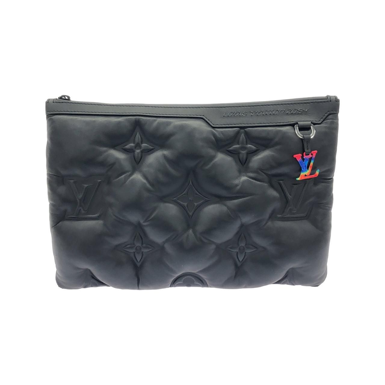 Louis Vuitton Pochette