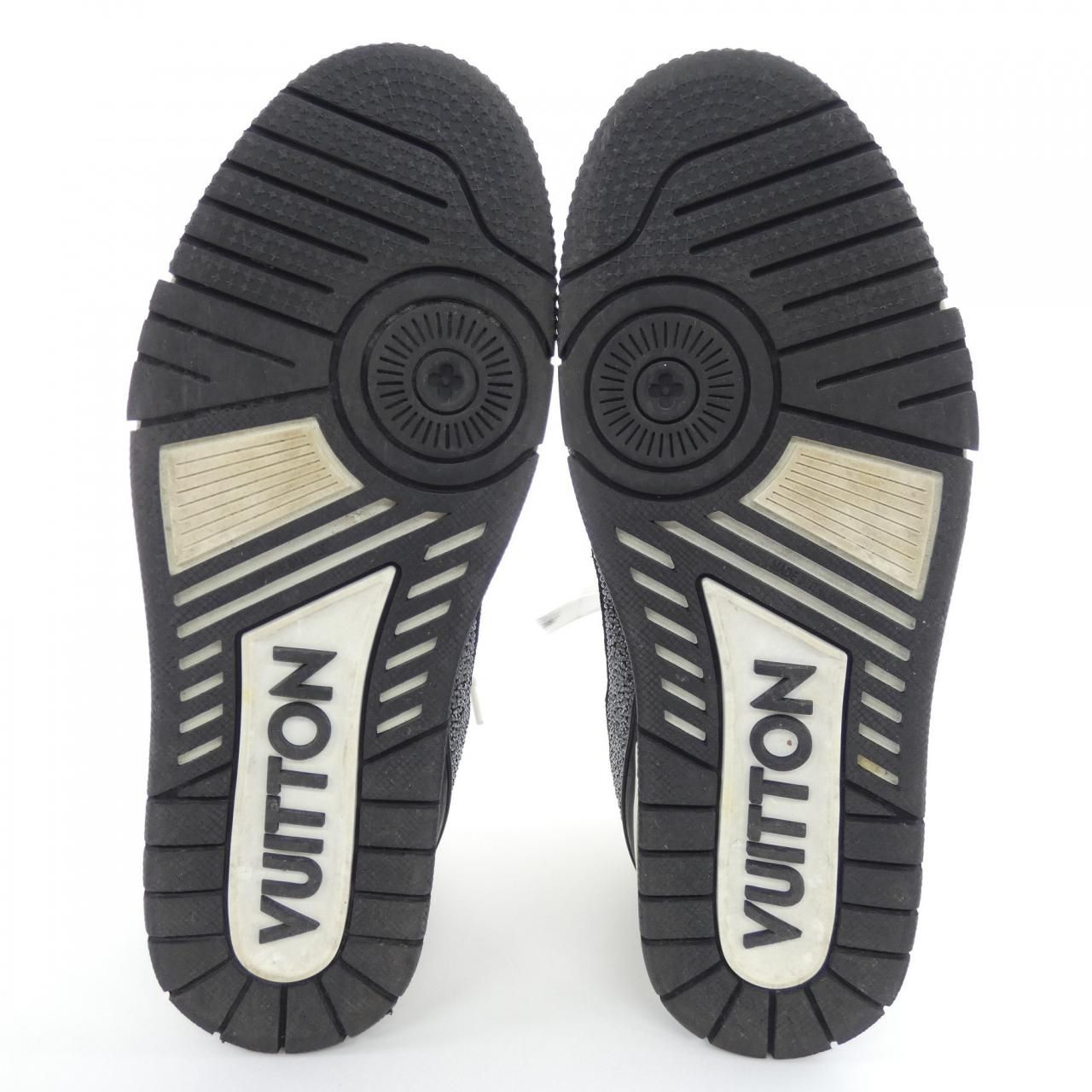Louis Vuitton LV Trainers Sneakers — view 4