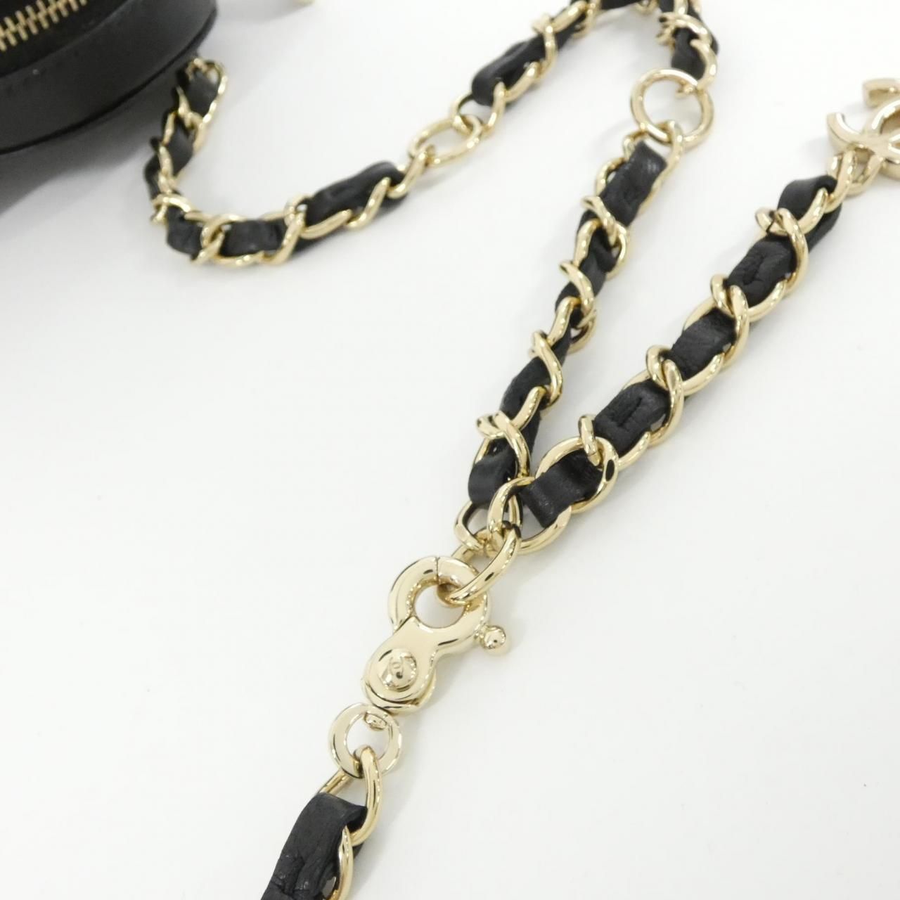 Chanel Waist Bag Belt Bag Black — view 8
