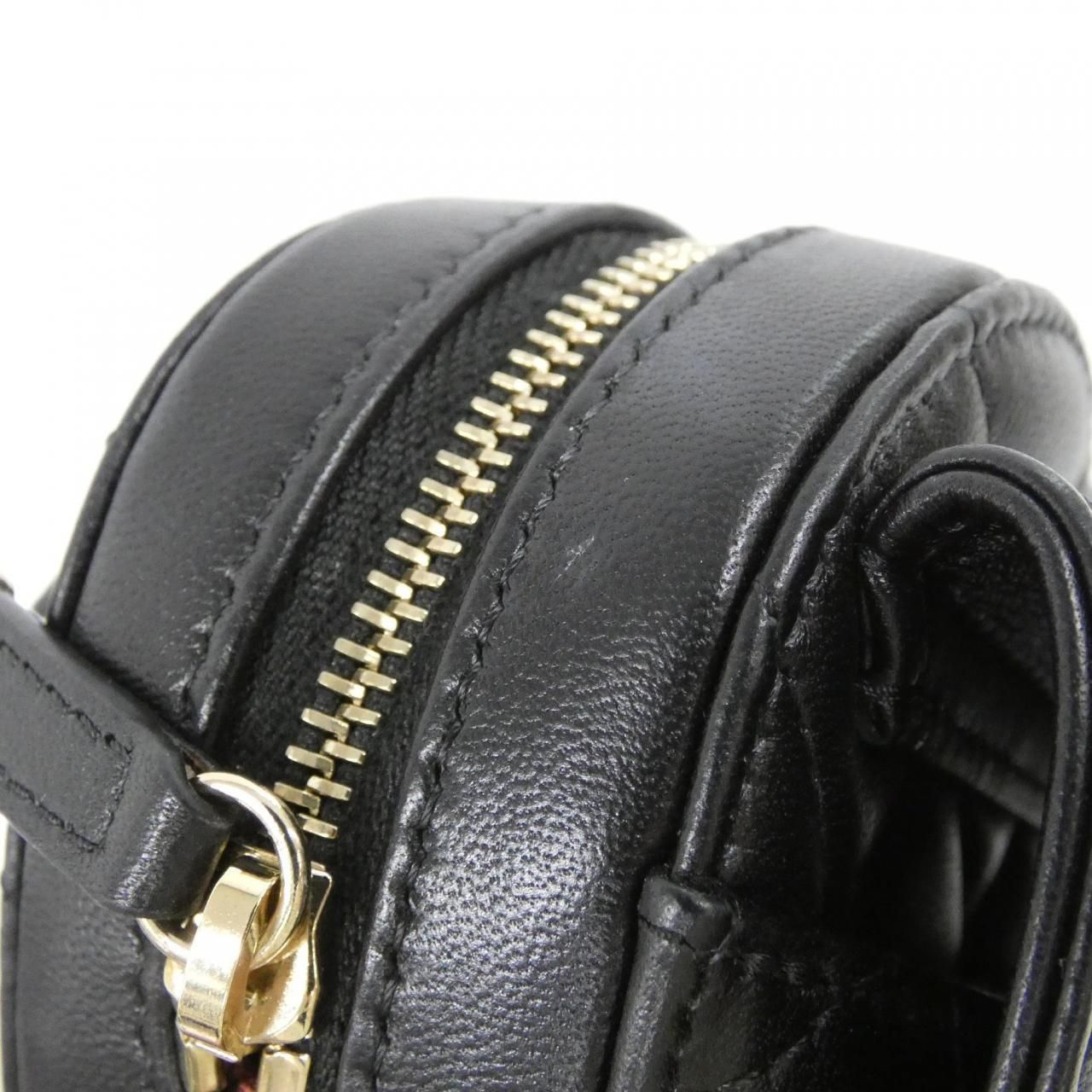 Chanel Waist Bag Belt Bag Black — view 7