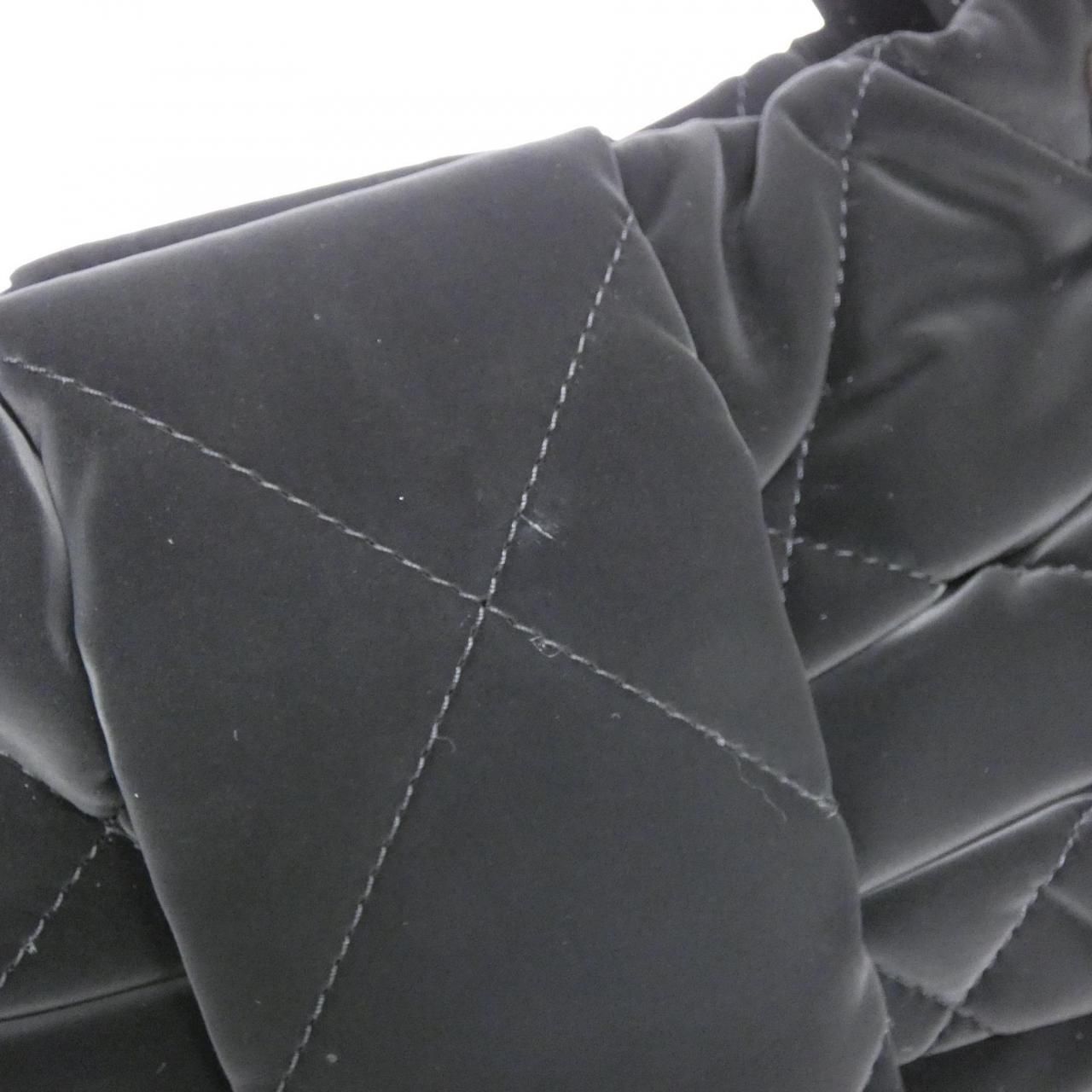 Chanel Bag Handbag Black — view 4