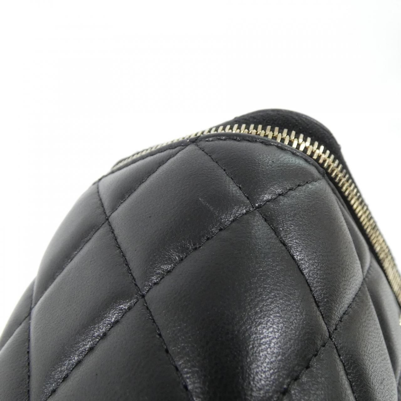 Chanel Bag Handbag Black — view 4