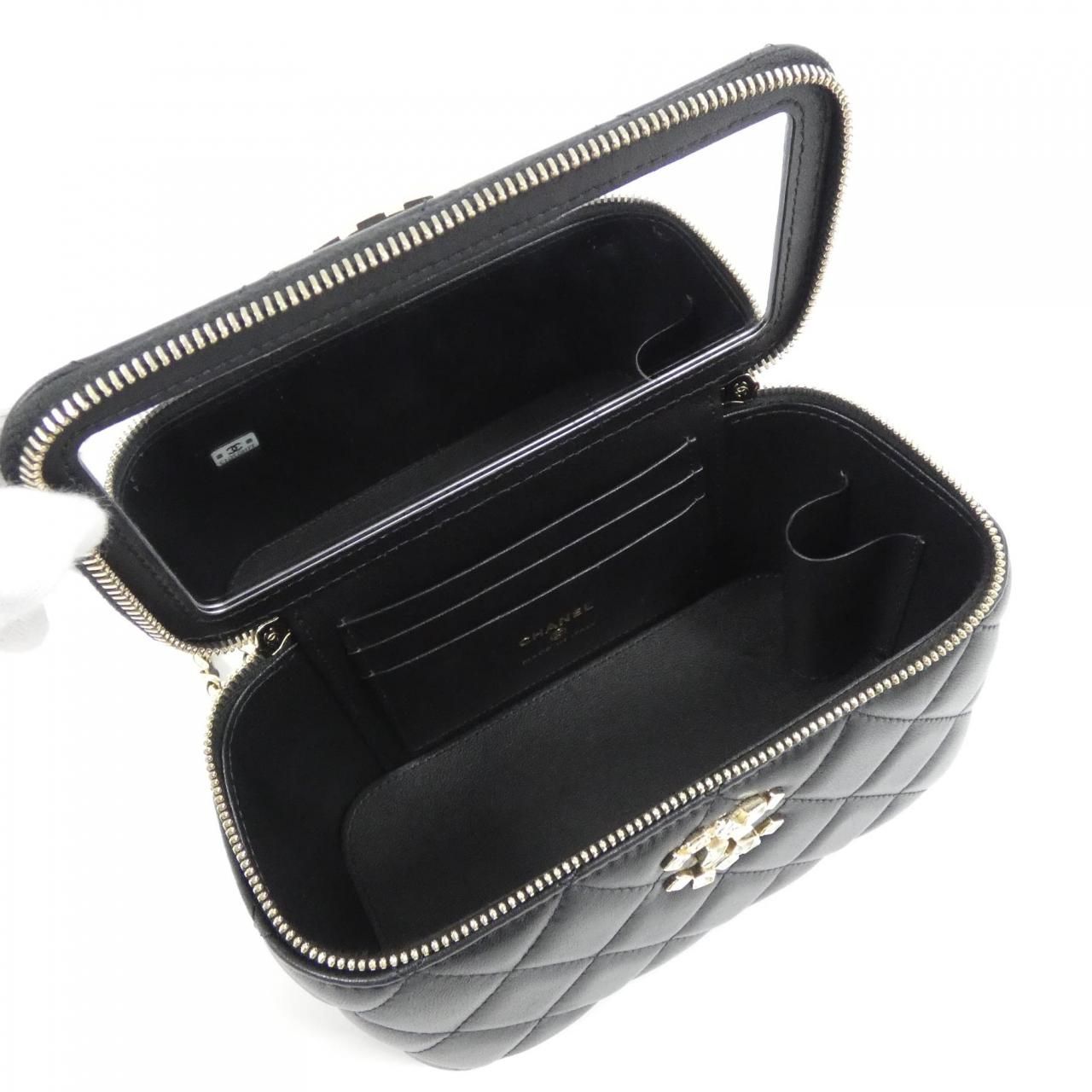 Chanel Bag Handbag Black — view 8