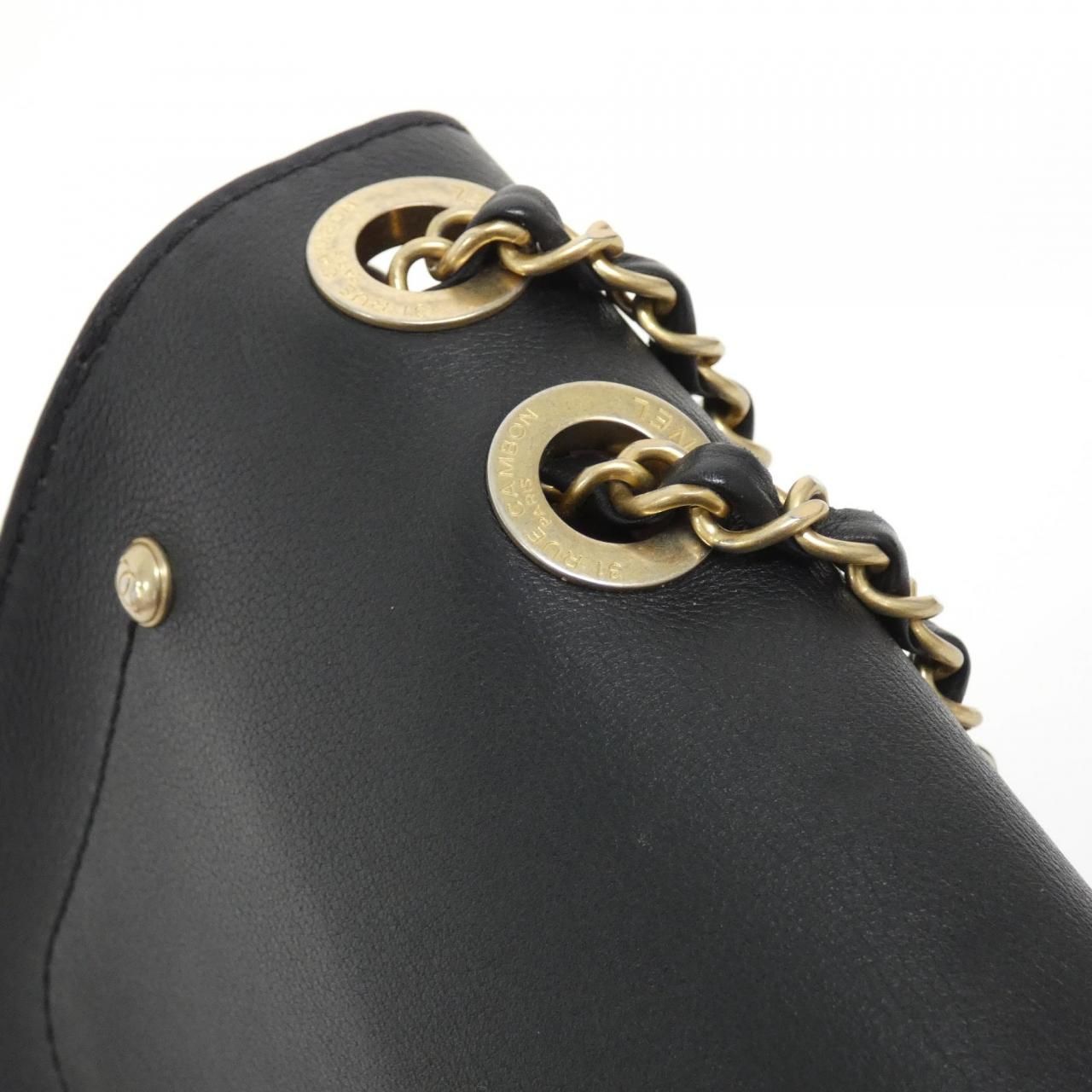 Chanel Shoulder Bag Black — view 6
