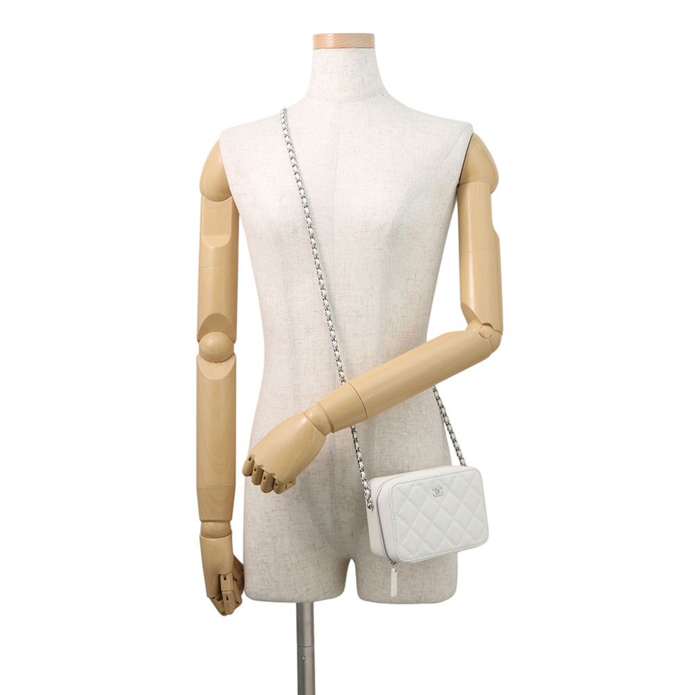Chanel Chain Shoulder Bag Quilted CC Logo Caviar Leather Pochette White — view 4