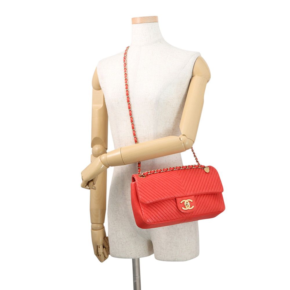 Chanel Chain Shoulder Bag Blanc Stitch CC Logo Leather — view 5