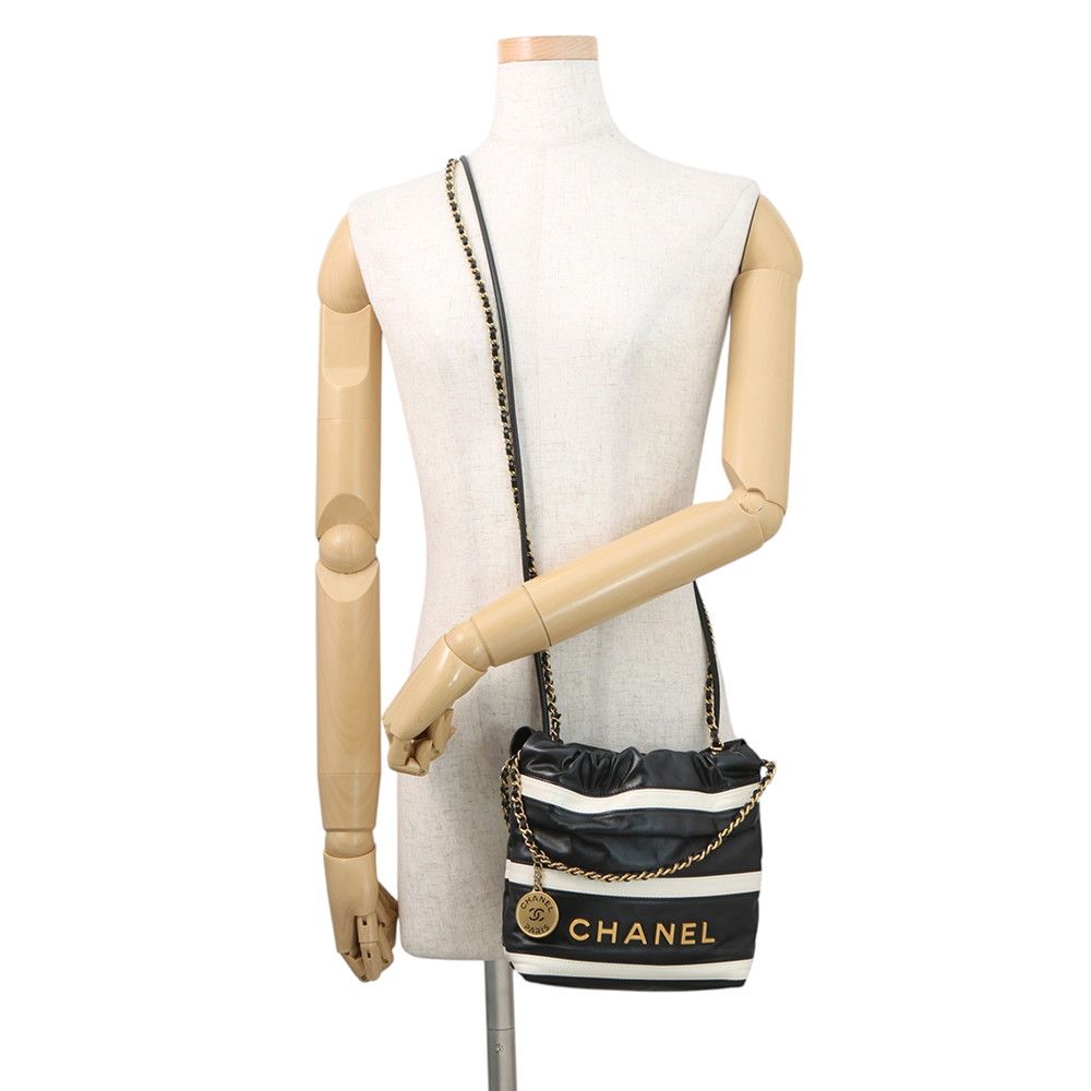 Chanel 22 Mini CC Logo Shiny Calfskin 2-Way Shoulder Bag Black White — view 4