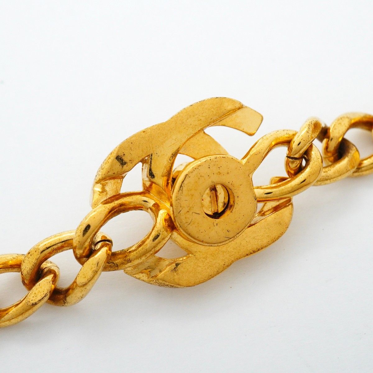 Chanel Necklace Vintage CC Logo Turnlock Gold Plated — view 8