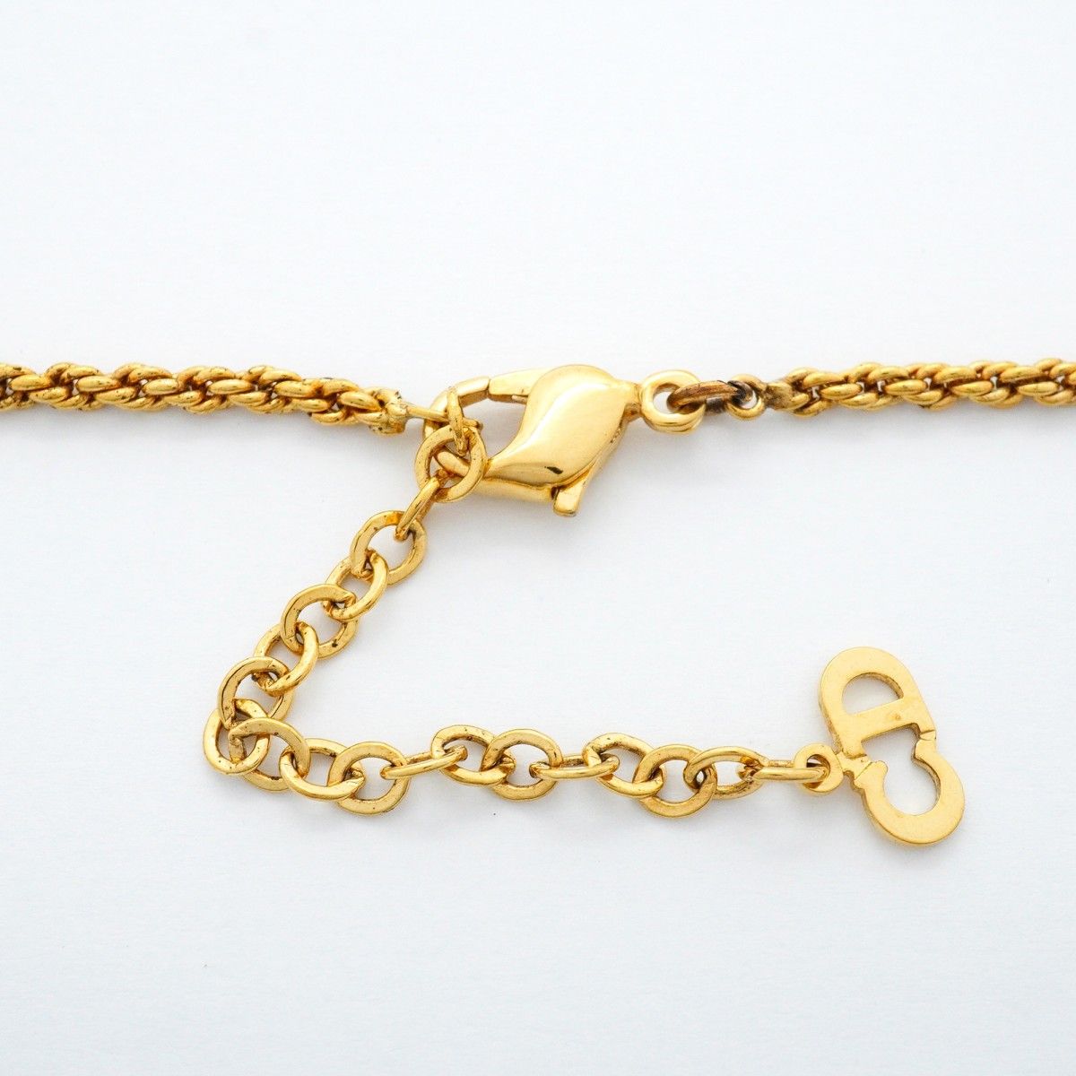 Dior Necklace Emblem Round — view 4